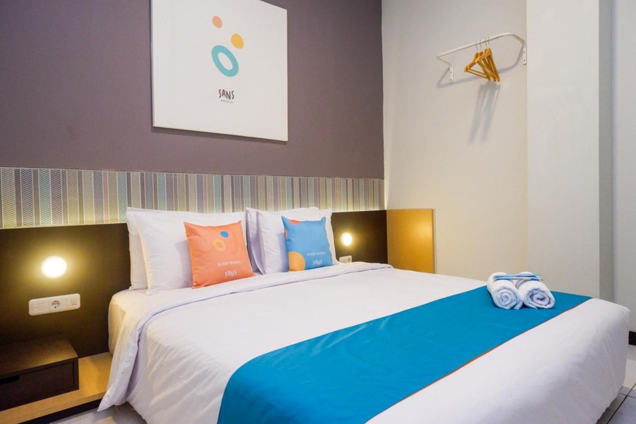 Sans Hotel Good Wish Semarang Jomblang Exterior photo