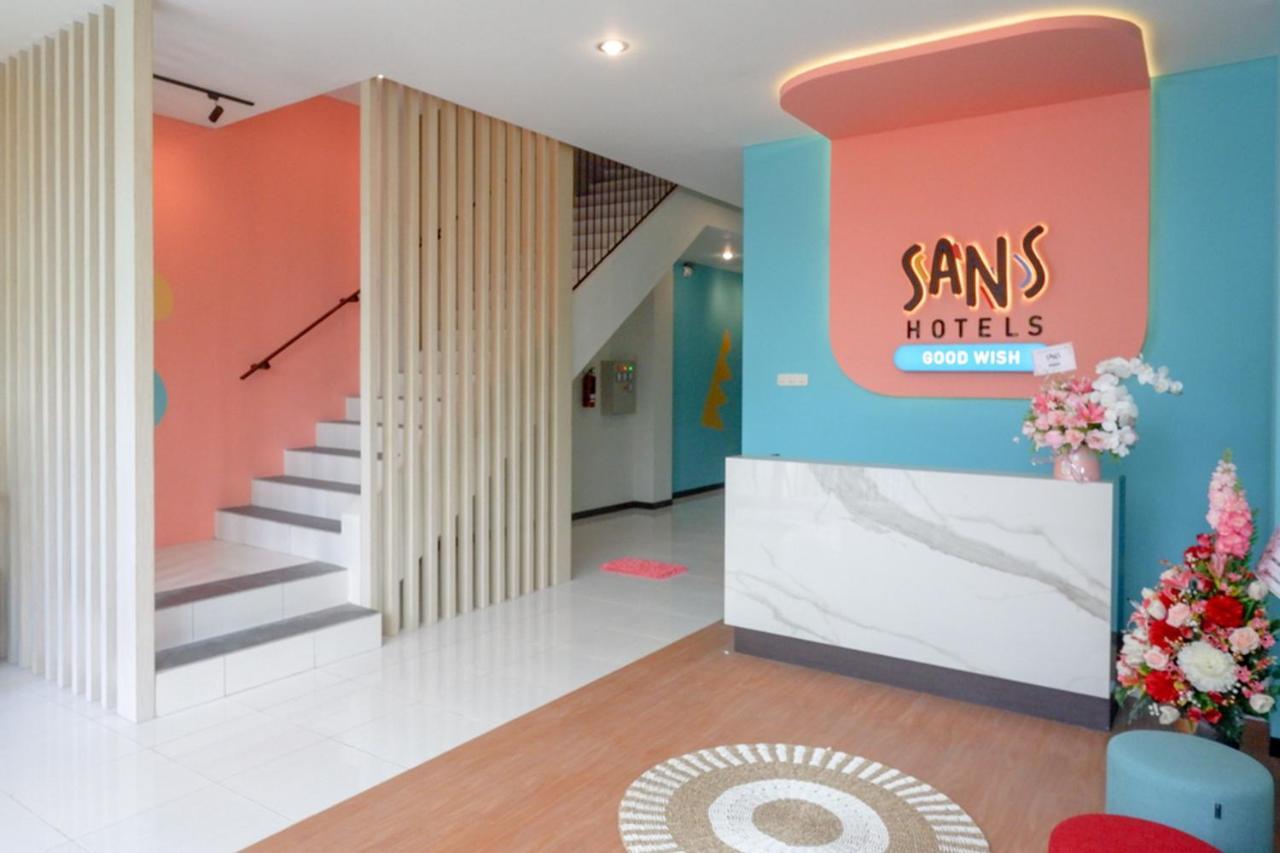 Sans Hotel Good Wish Semarang Jomblang Exterior photo
